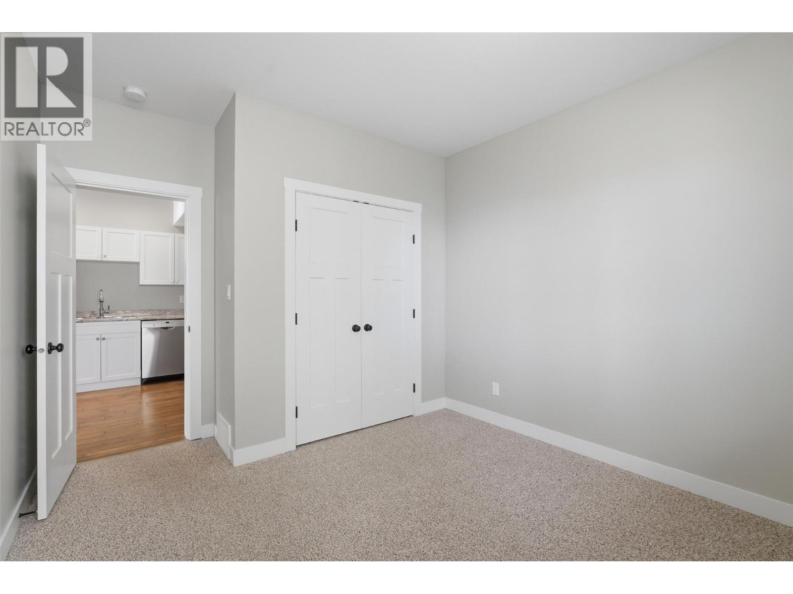 Listing image 55