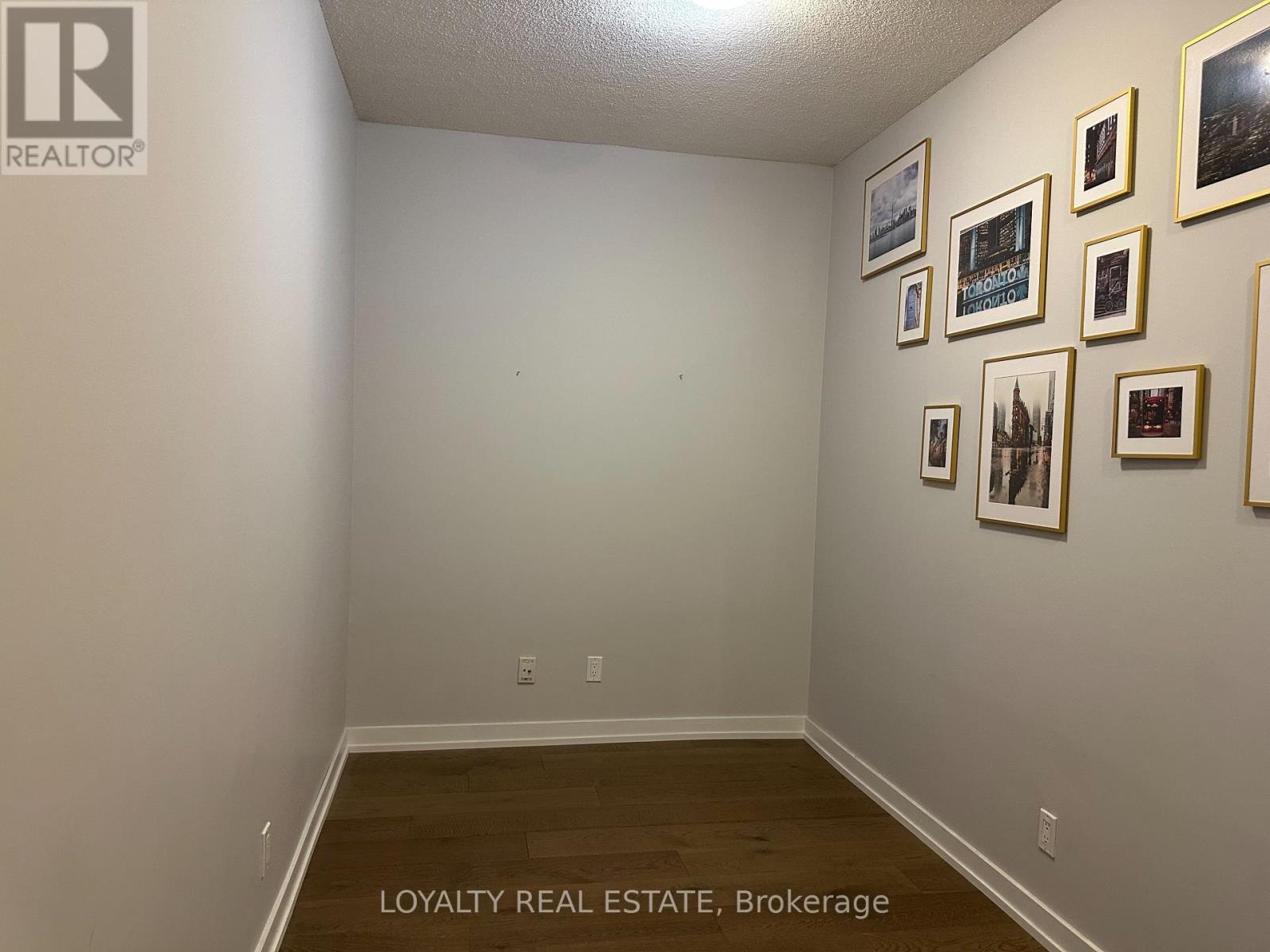 1206 - 126 Simcoe Street, Toronto (Waterfront Communities), Ontario  M5H 4E6 - Photo 5 - C13438350