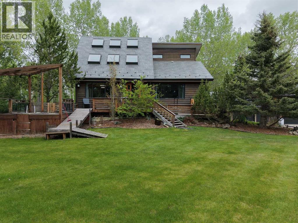20 Mountain View Park, Bragg Creek, Alberta  T0L 0K0 - Photo 3 - A2304421