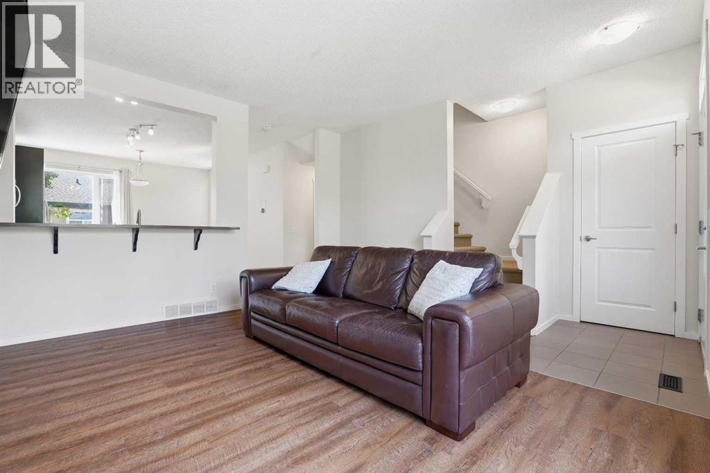 184 Chapalina Square Se, Calgary, Alberta  T2X 0L5 - Photo 4 - A2319504