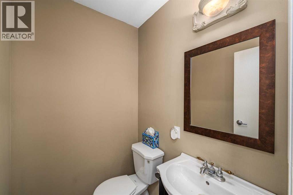 12 Woodhill Road Sw, Calgary, Alberta  T2W 3P2 - Photo 14 - A2320610
