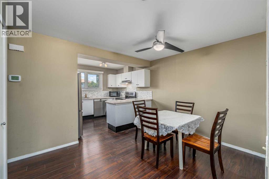 12 Woodhill Road Sw, Calgary, Alberta  T2W 3P2 - Photo 9 - A2320610