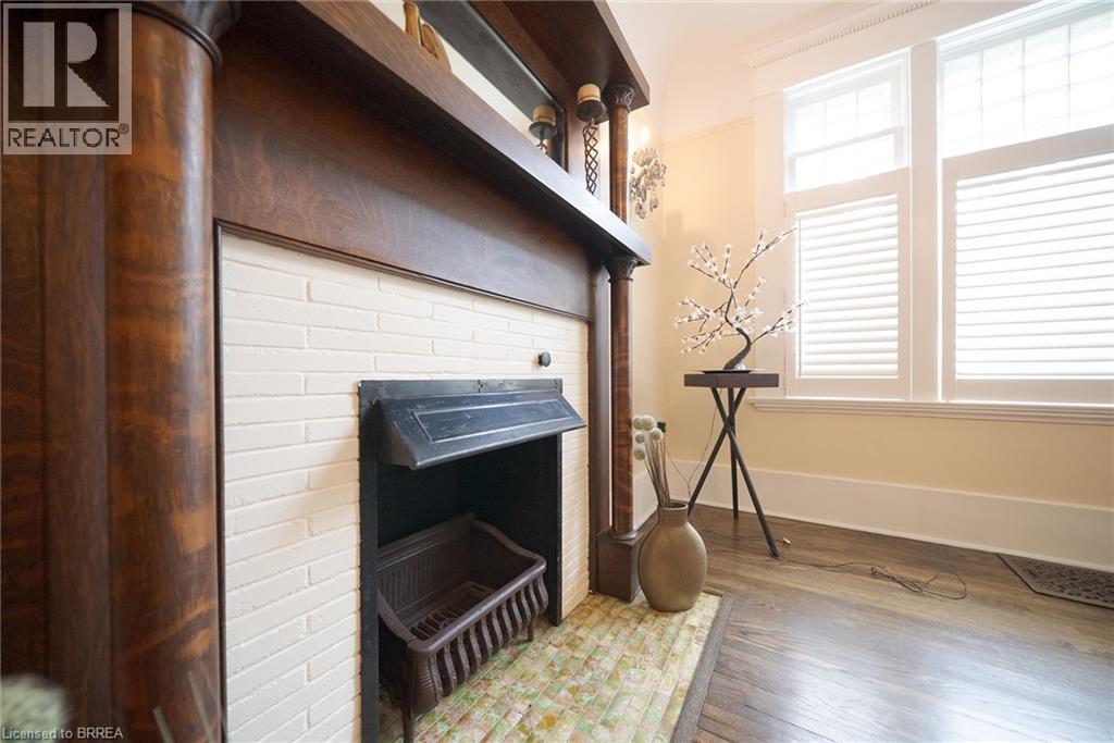 8 William Street, Brantford, Ontario  N3T 3K1 - Photo 9 - 40839330