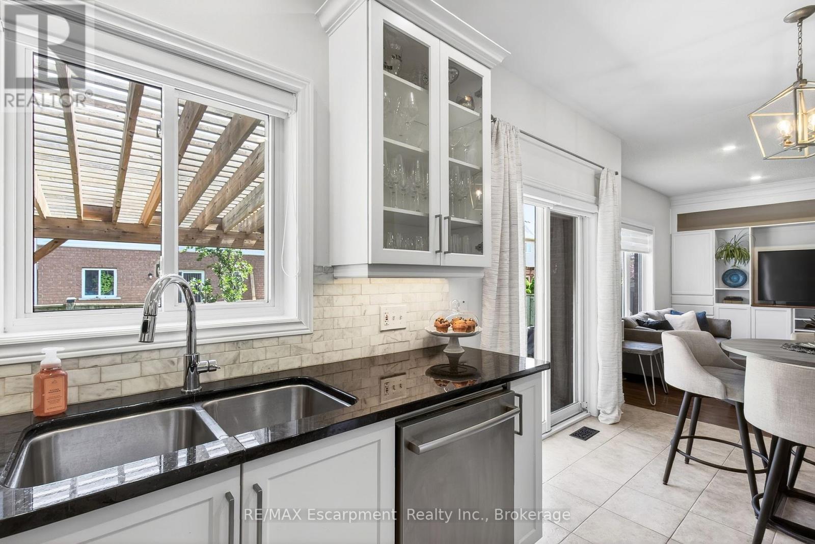 5216 Garland Crescent, Burlington, Ontario  L7L 7K9 - Photo 20 - W13438576