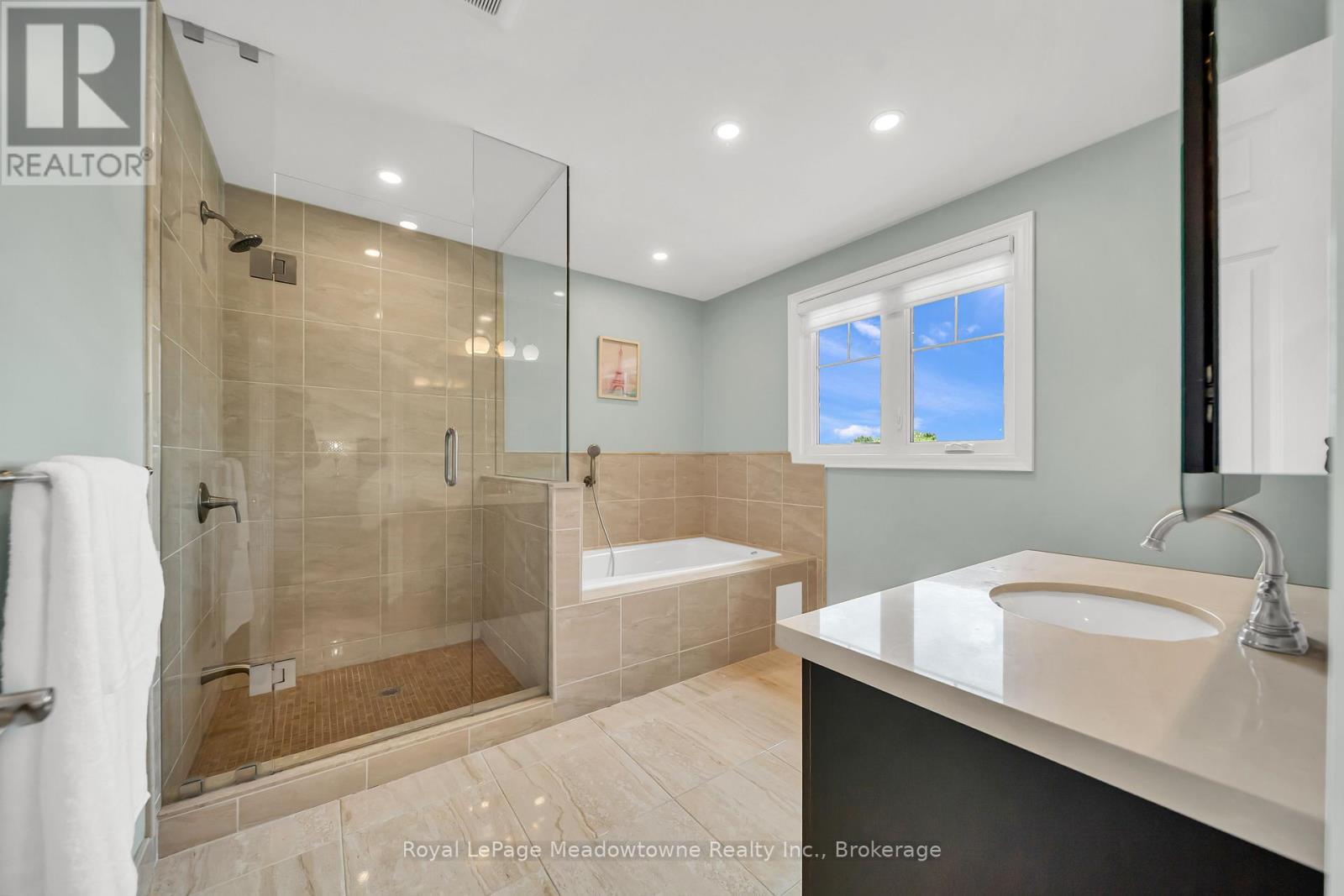 2135 Chrisdon Road, Burlington, Ontario  L7M 3S4 - Photo 15 - W13438650