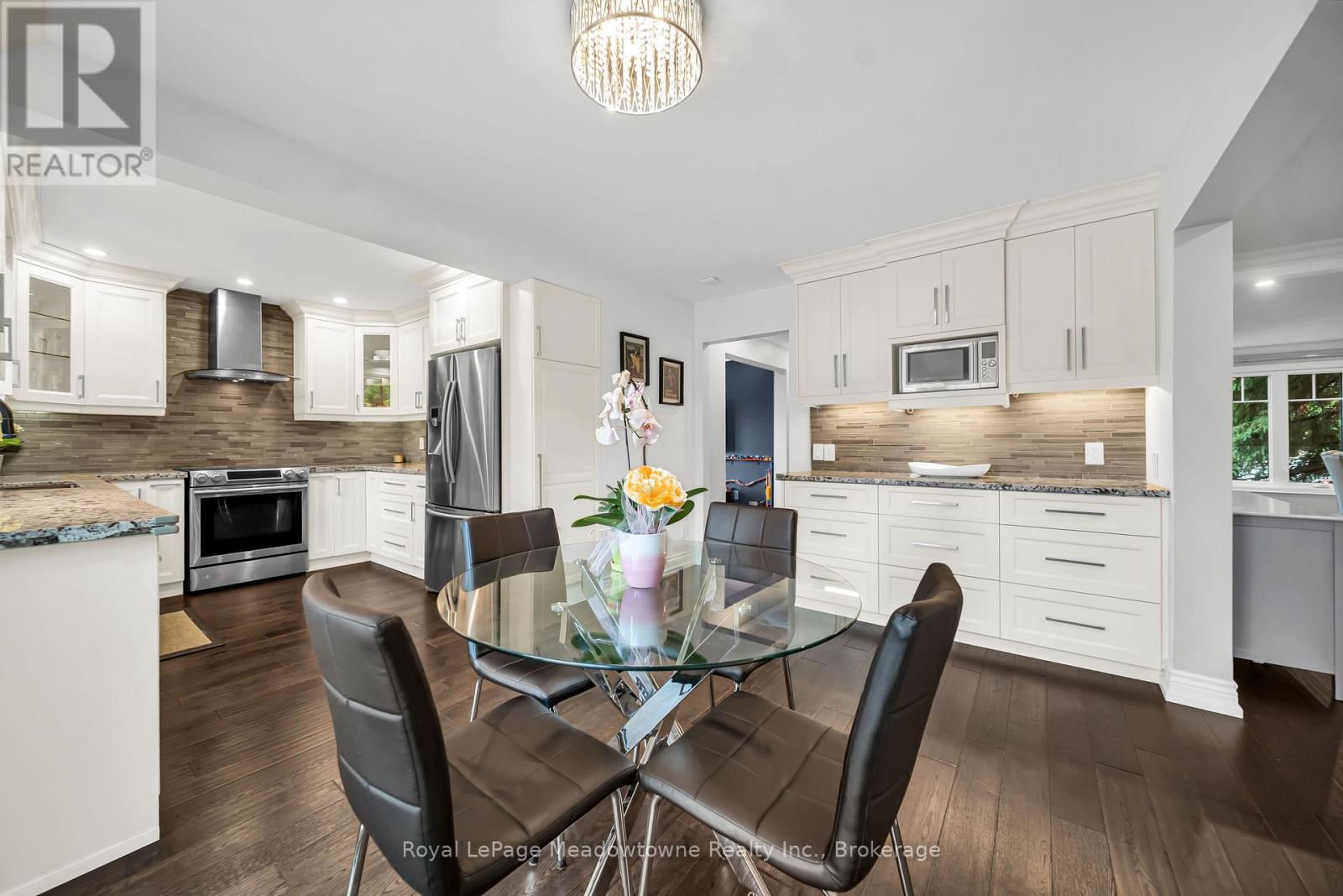 2135 Chrisdon Road, Burlington, Ontario  L7M 3S4 - Photo 5 - W13438650