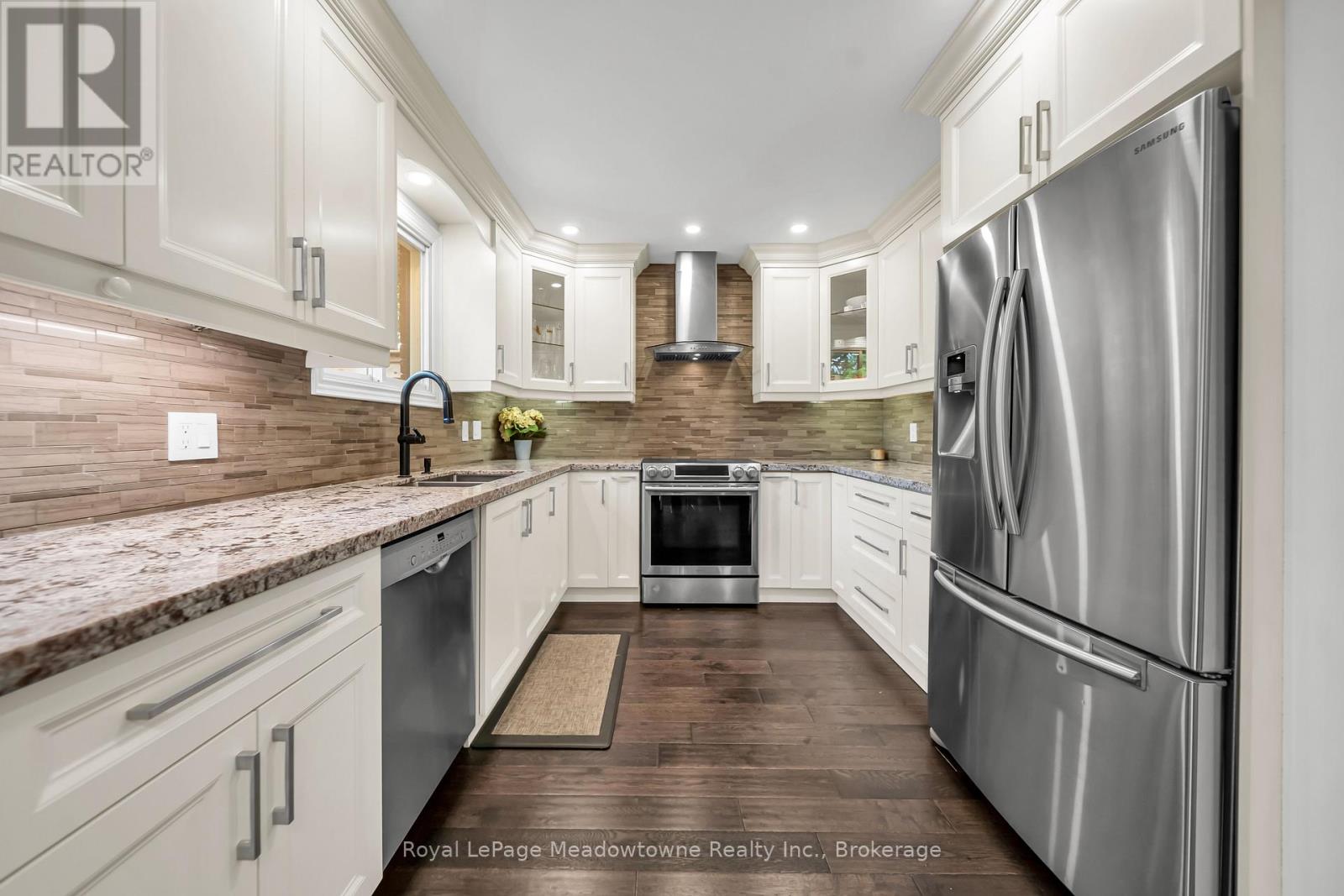 2135 Chrisdon Road, Burlington, Ontario  L7M 3S4 - Photo 7 - W13438650