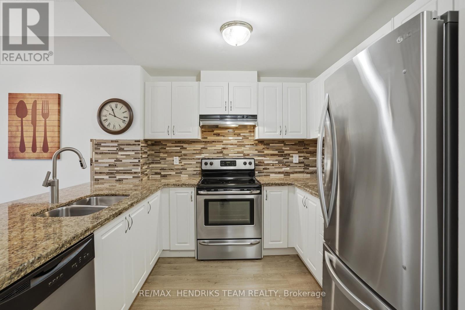 304 - 319 Highway 8, Hamilton, Ontario  L8G 0B1 - Photo 8 - X13438498