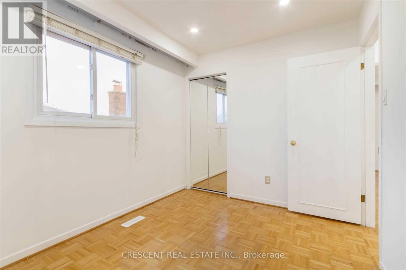 Upper - 4036 Dunmow Crescent, Mississauga, Ontario L4Z 1C9 - Photo 13 - W13438366