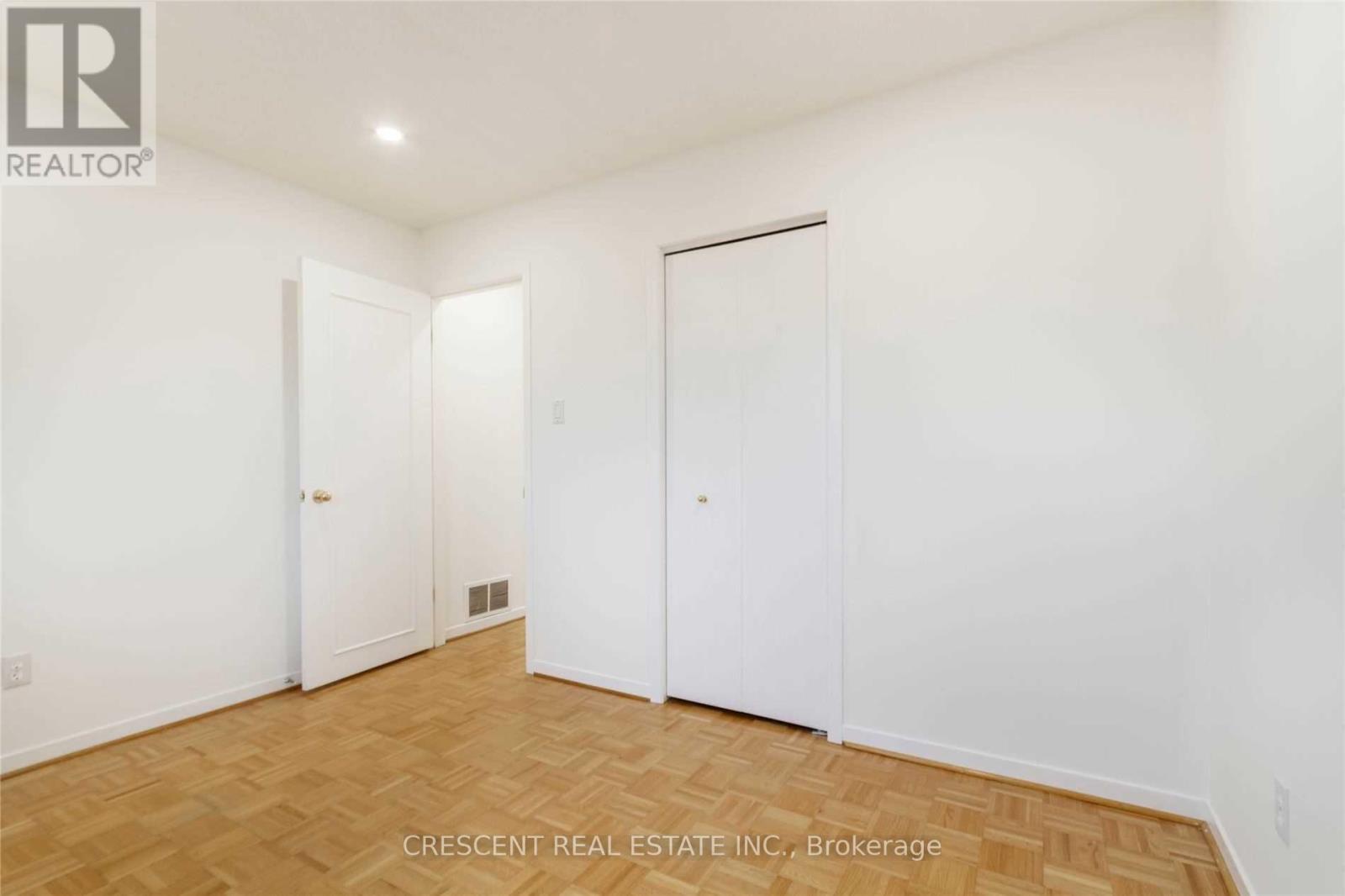 Upper - 4036 Dunmow Crescent, Mississauga, Ontario L4Z 1C9 - Photo 18 - W13438366