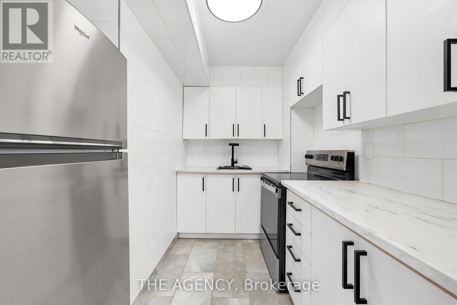 520a - 2350 Dundas Street W, Toronto, Ontario  M6P 4B1 - Photo 9 - W13438402