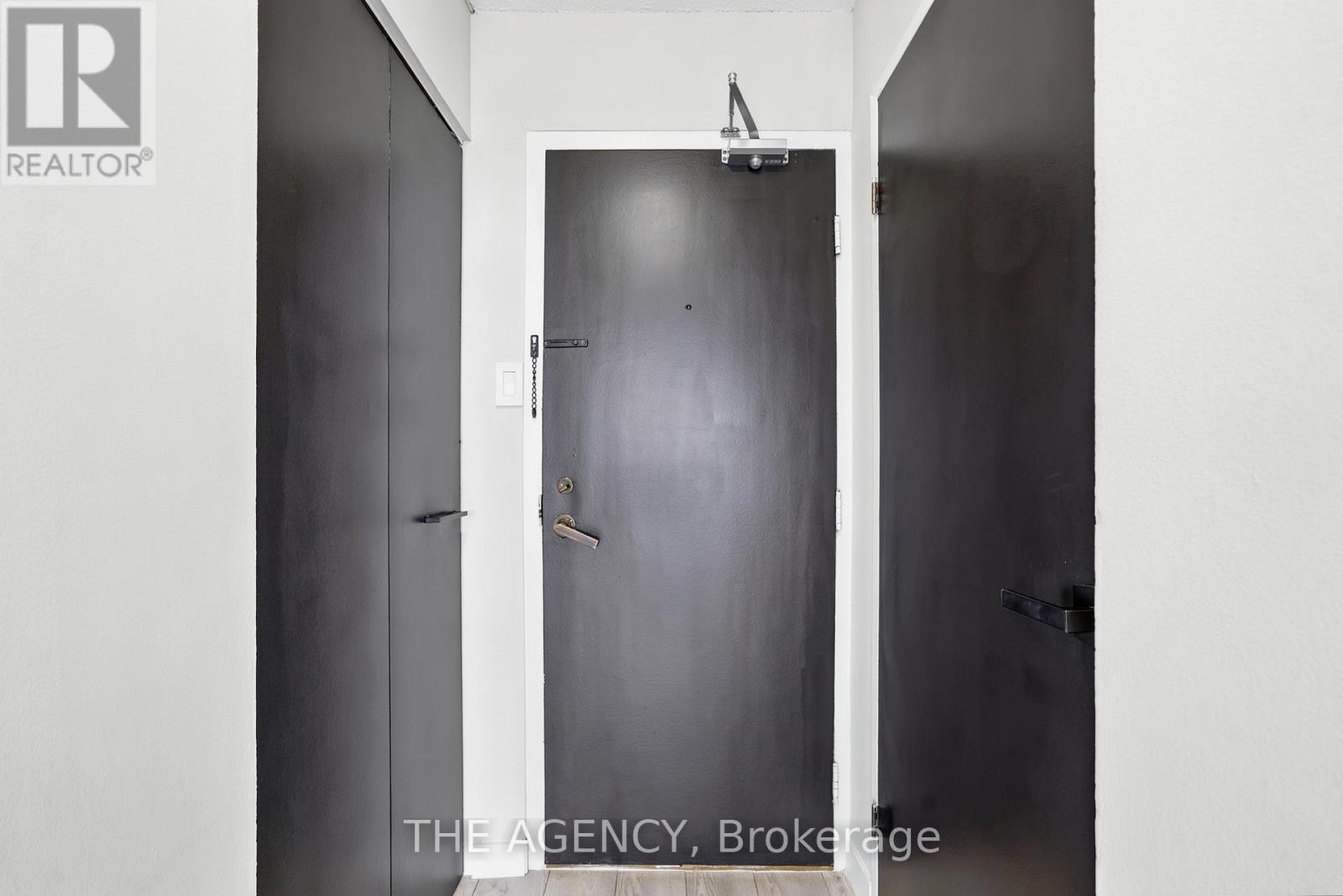 2911a - 2350 Dundas Street W, Toronto (High Park North), Ontario  M6P 4B1 - Photo 4 - W13438446