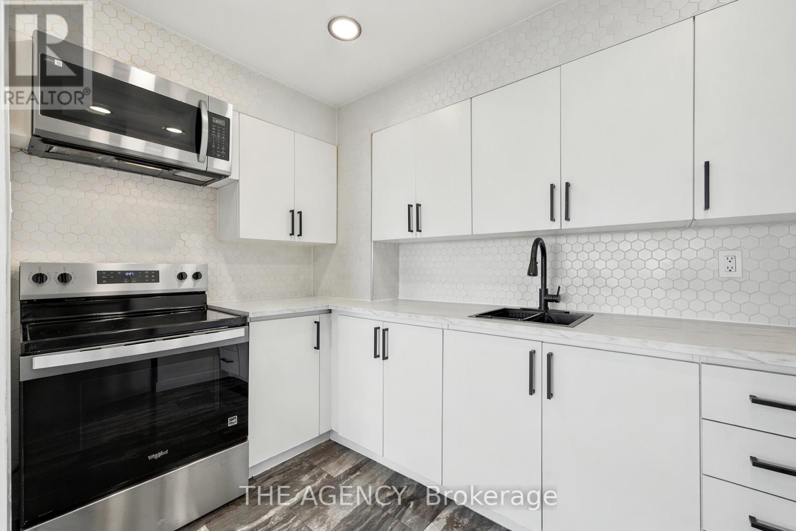 2911a - 2350 Dundas Street W, Toronto (High Park North), Ontario  M6P 4B1 - Photo 8 - W13438446