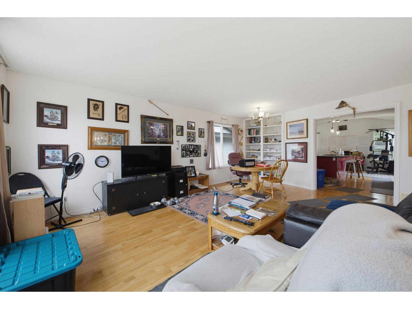 Listing image 4