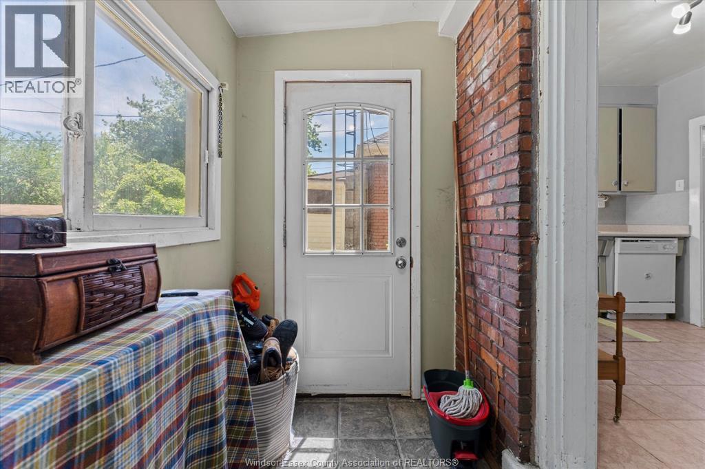 1510 Elsmere Avenue, Windsor, Ontario  N8X 4H3 - Photo 17 - 26013971