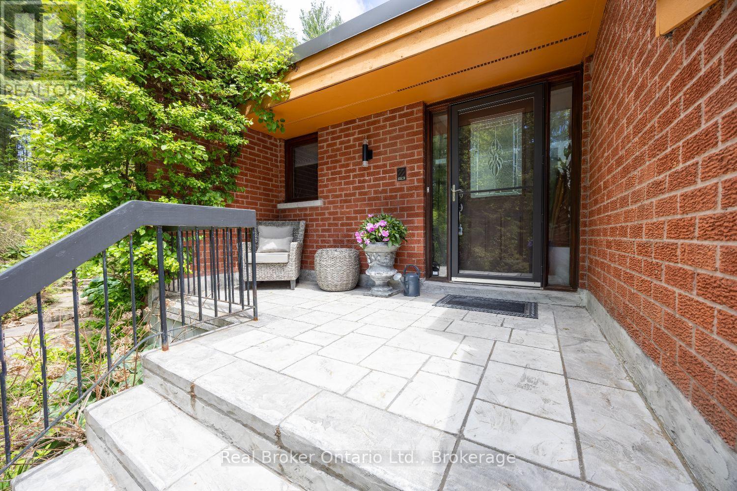 5 Sumac Road, Clarington, Ontario  L0B 1B0 - Photo 5 - E13438472