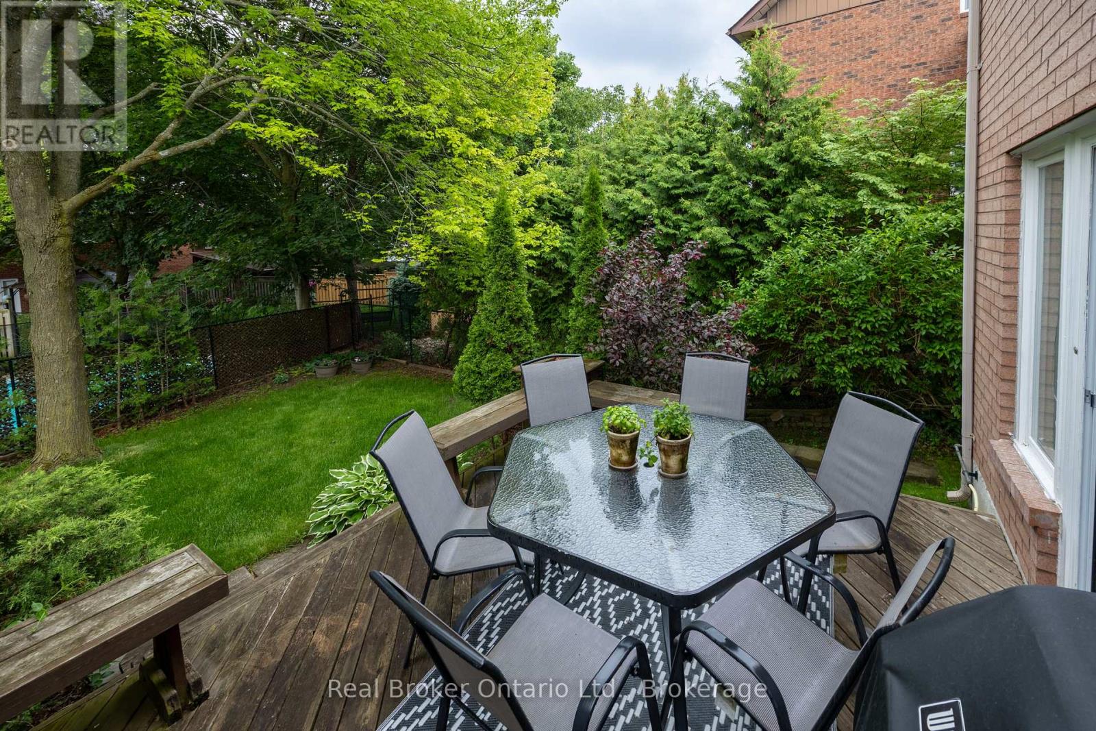 2015 Blairwood Court, Pickering, Ontario  L1X 2S3 - Photo 33 - E13438662