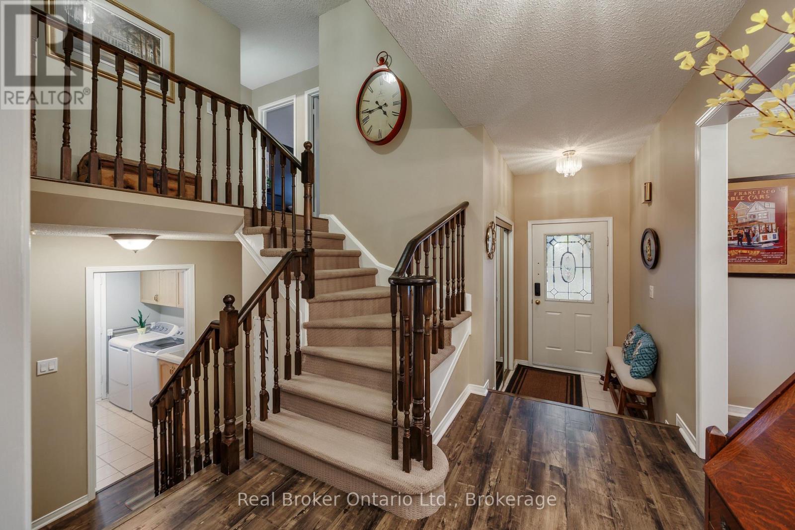 2015 Blairwood Court, Pickering, Ontario  L1X 2S3 - Photo 5 - E13438662