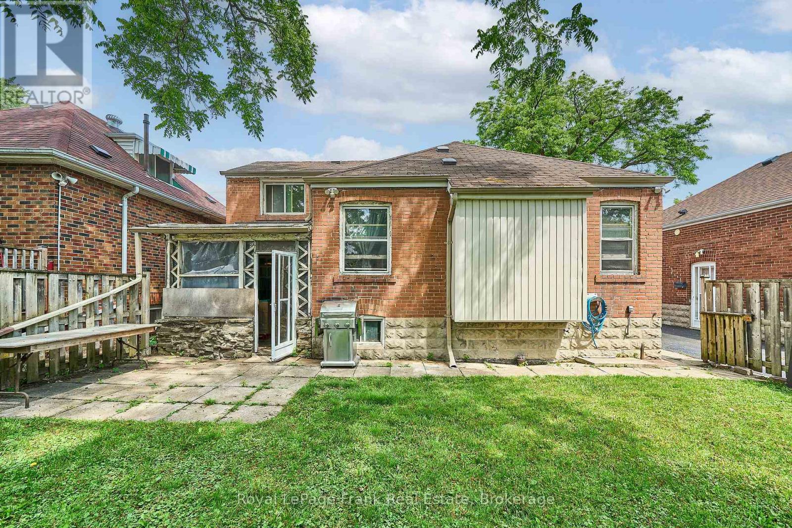 203 William Street, Toronto, Ontario  M9N 2H2 - Photo 12 - W13438502