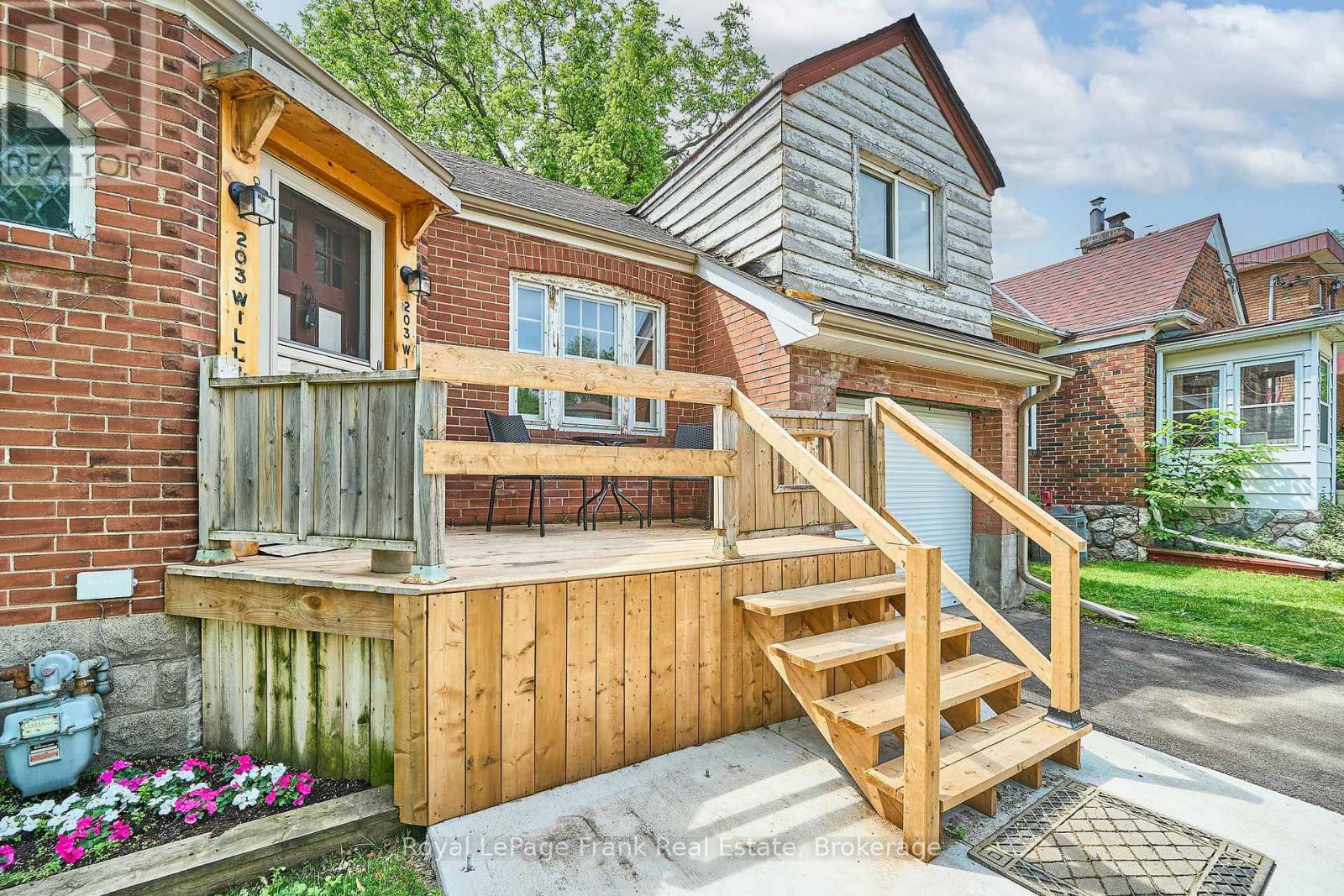 203 William Street, Toronto, Ontario  M9N 2H2 - Photo 5 - W13438502