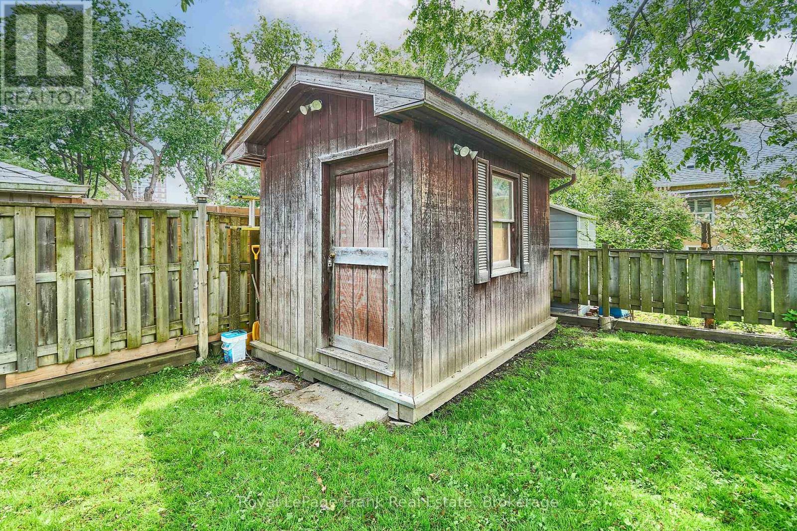 203 William Street, Toronto, Ontario  M9N 2H2 - Photo 9 - W13438502