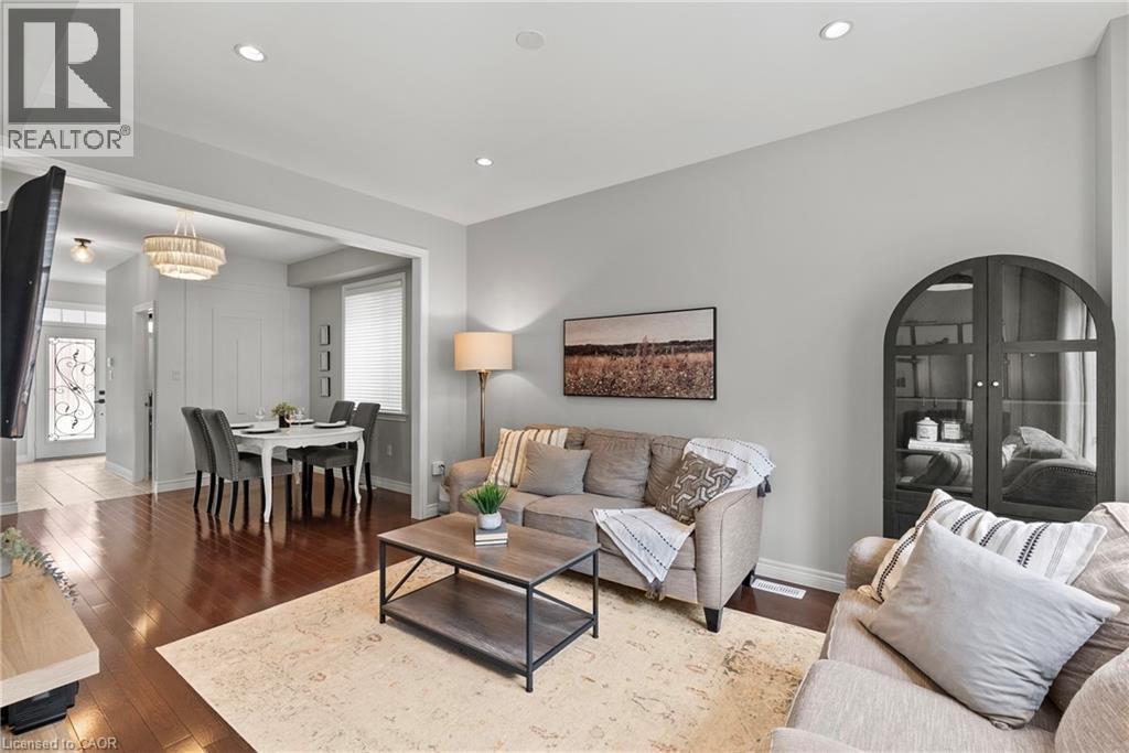 82 Summerberry Way, Hamilton, Ontario  L9B 0G1 - Photo 11 - 40839361