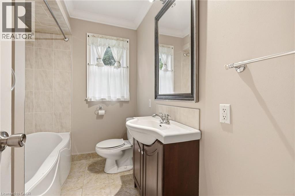 1059 Shepherds Drive, Burlington, Ontario  L7T 3R4 - Photo 22 - 40838585
