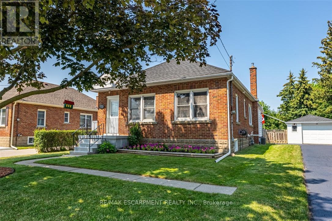 930 West 5th Street, Hamilton, Ontario  L9C 3R7 - Photo 2 - X13438448