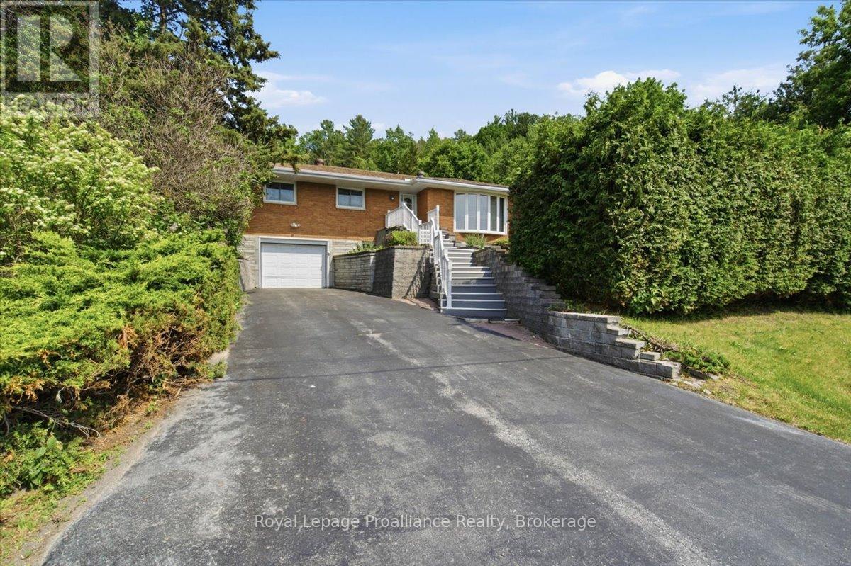 68 Riverside Parkway, Quinte West, Ontario  K0K 2C0 - Photo 2 - X13438592