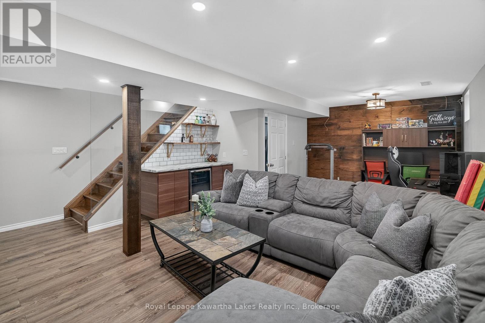 16 Flynn Avenue, Kawartha Lakes, Ontario  K9V 0B2 - Photo 21 - X13438762