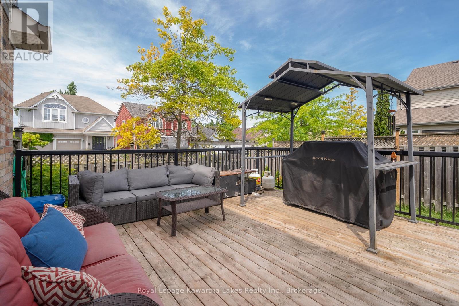 16 Flynn Avenue, Kawartha Lakes, Ontario  K9V 0B2 - Photo 34 - X13438762