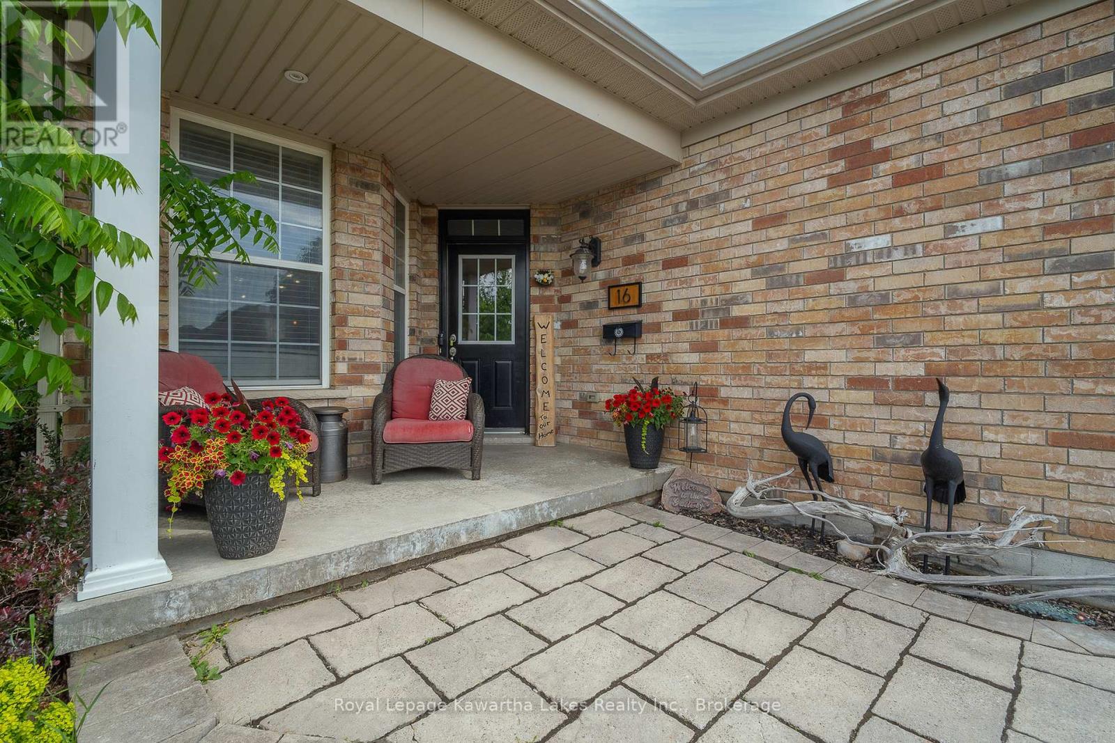 16 Flynn Avenue, Kawartha Lakes, Ontario  K9V 0B2 - Photo 5 - X13438762