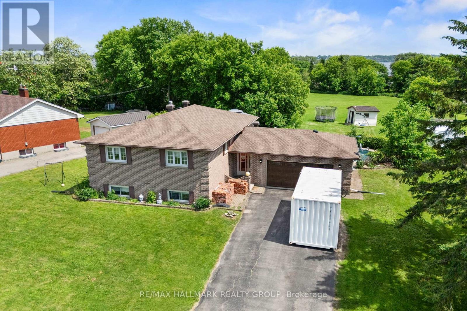 17 Sunnymede Avenue, Prescott, Ontario K0E 1T0 - Photo 2 - X13438480