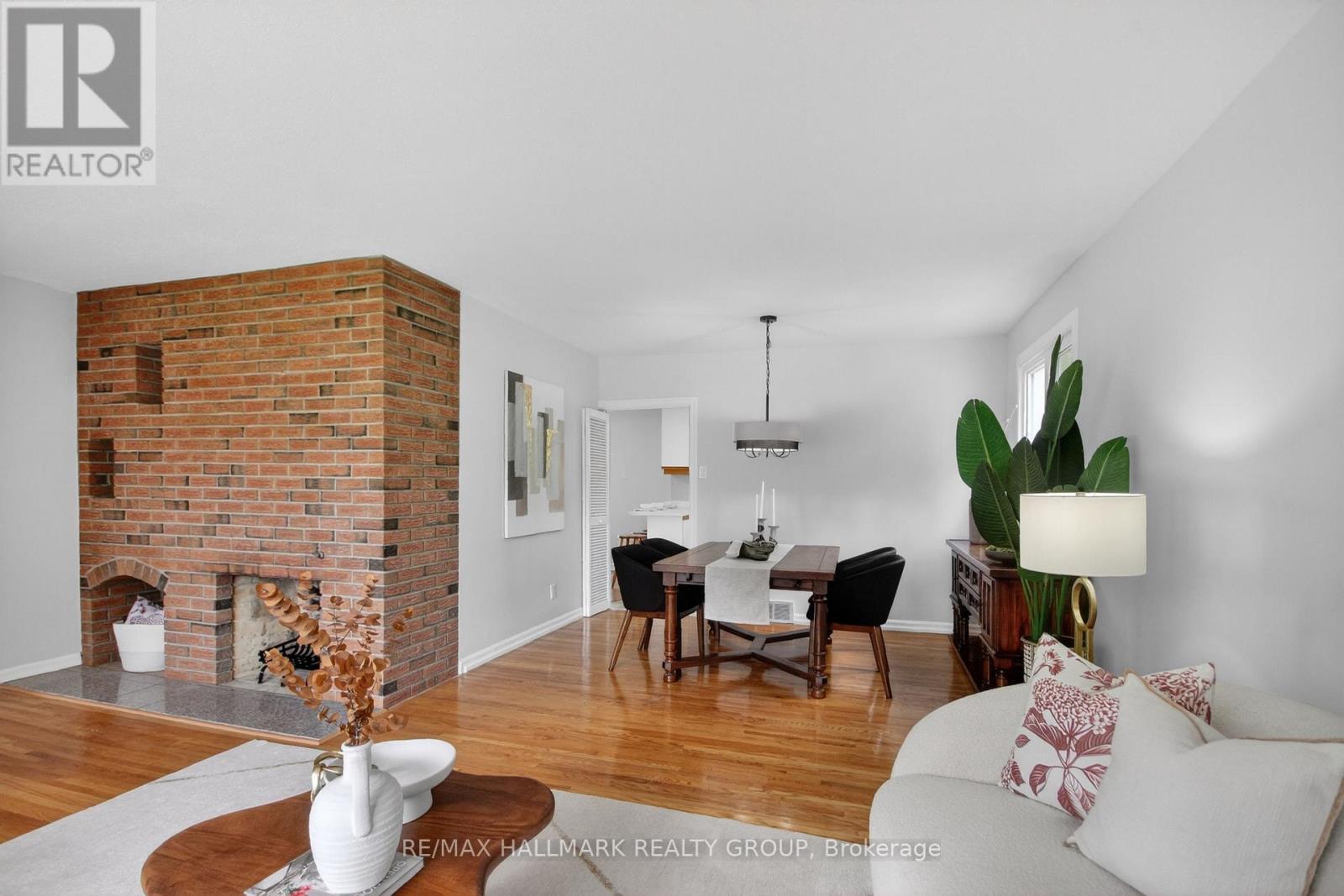 37 Parkwood Crescent, Ottawa, Ontario  K1B 3J5 - Photo 9 - X13438492