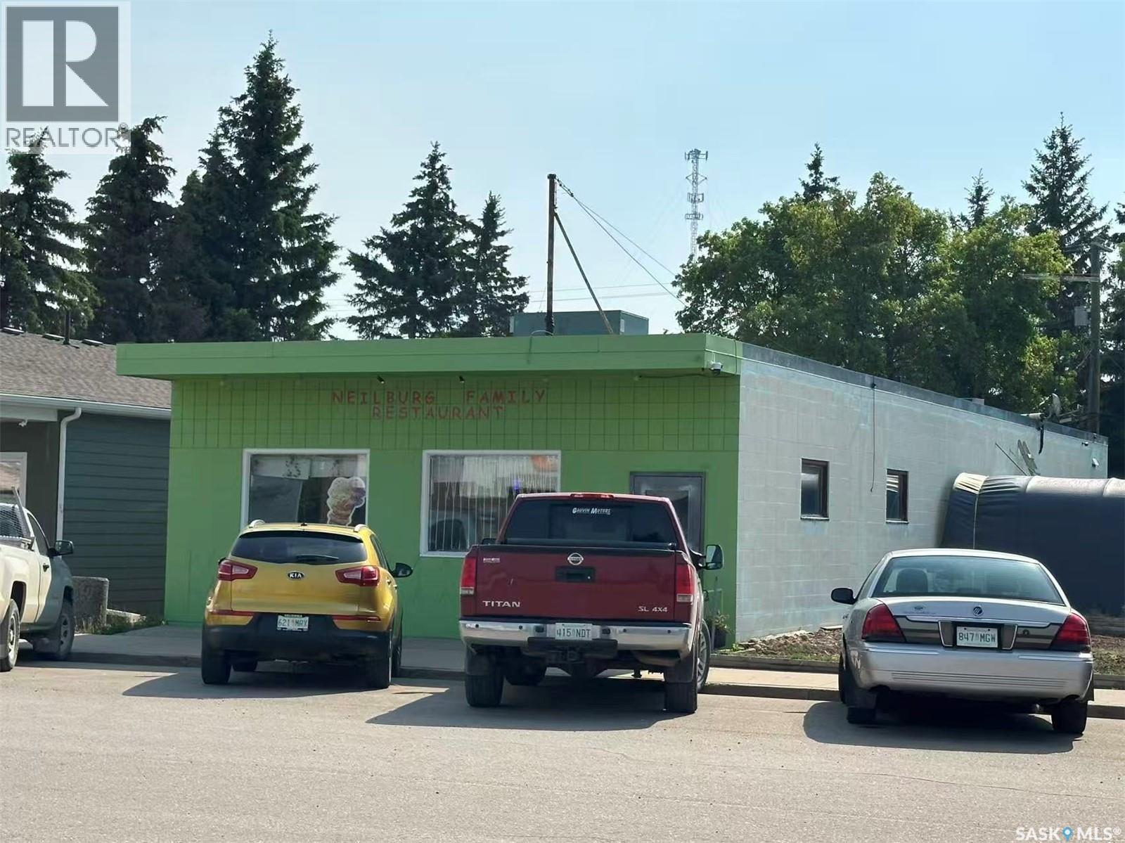 17 Centre Street, Neilburg, Saskatchewan S0M 2C0 - Photo 1 - SK039264