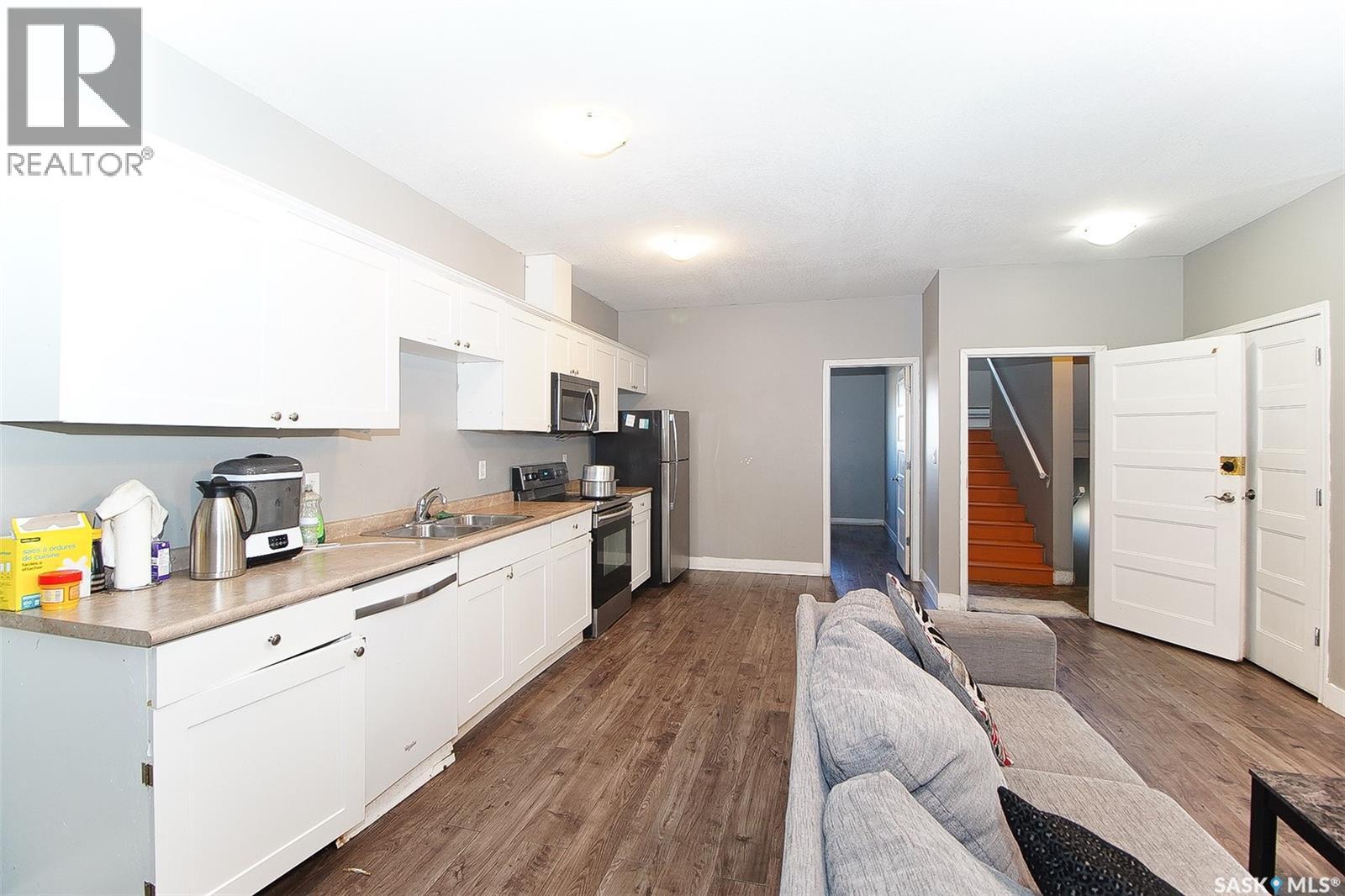 1352 Angus Street, Regina, Saskatchewan  S4T 1Y8 - Photo 10 - SK039262
