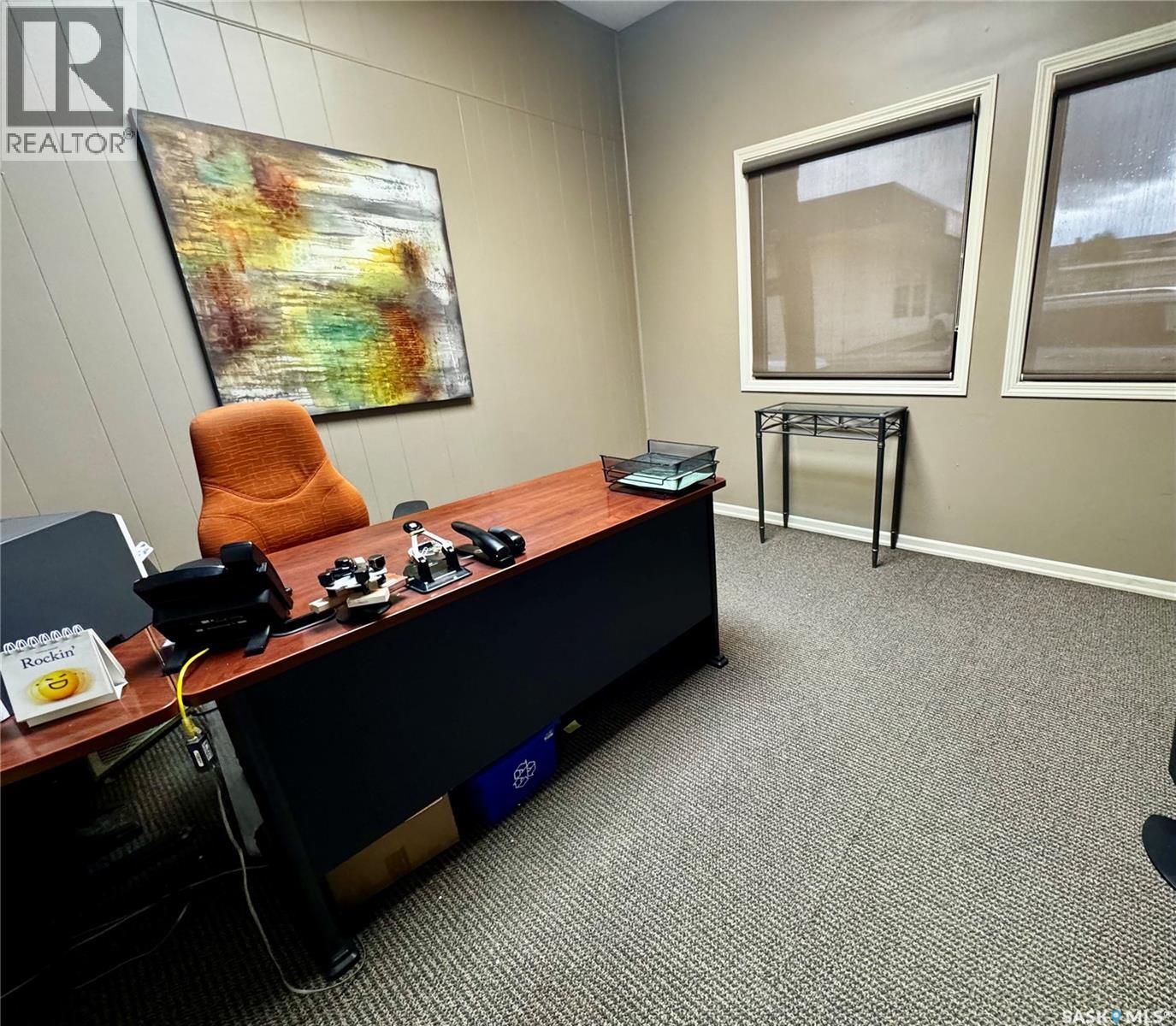 329 Central Avenue N, Swift Current, Saskatchewan  S9H 0L5 - Photo 4 - SK039238