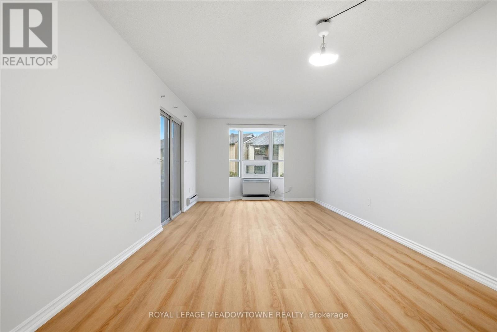 207 - 3835 Lake Shore Boulevard, Toronto, Ontario  M8W 1R2 - Photo 10 - W13248930