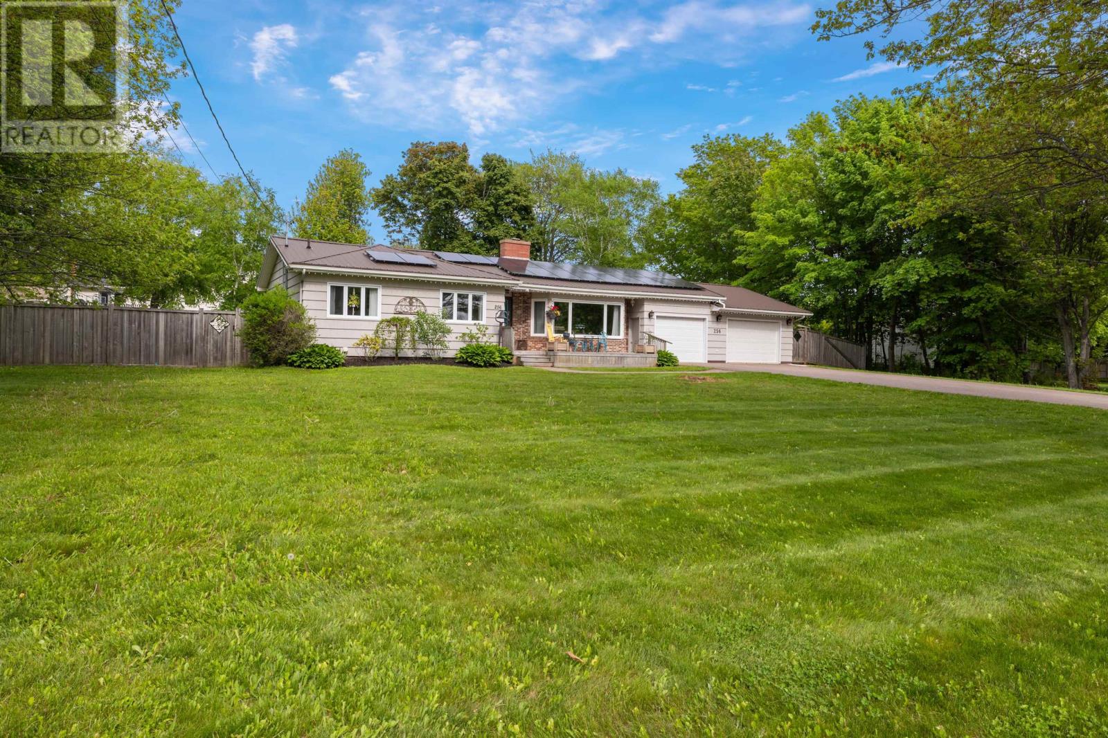 256 Mount Edward Road, Charlottetown, Prince Edward Island  C1A 5T7 - Photo 47 - 202614285