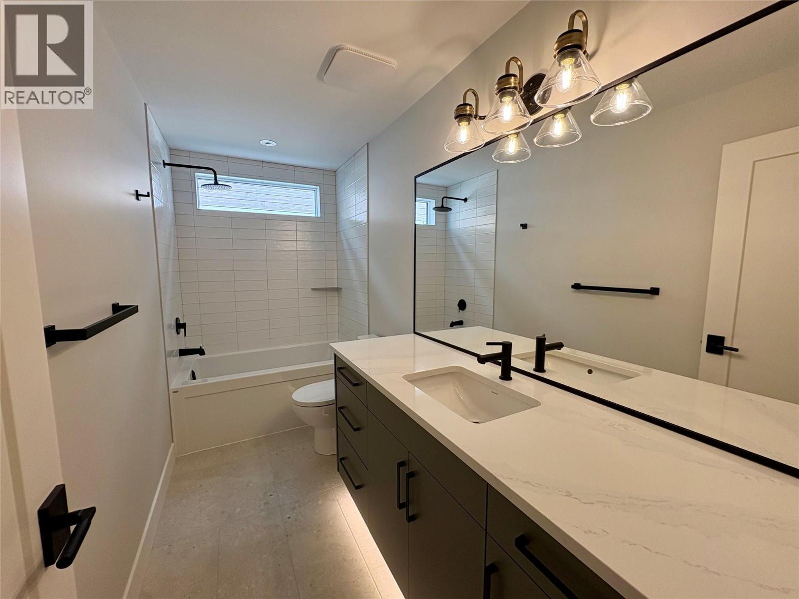 8828 Oxford Road, Vernon, British Columbia  V1H 2K8 - Photo 23 - 10366282