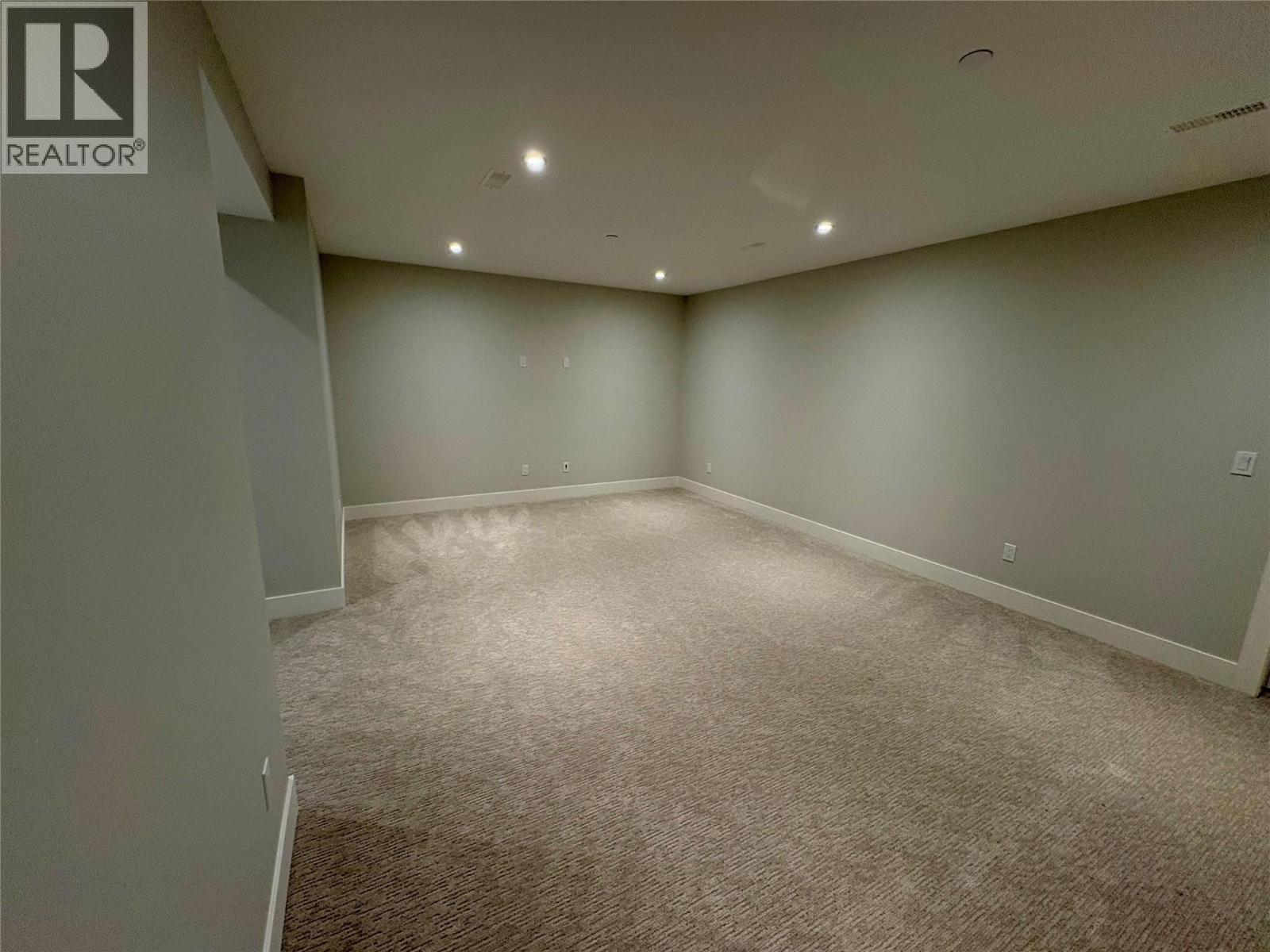 8828 Oxford Road, Vernon, British Columbia  V1H 2K8 - Photo 21 - 10366282