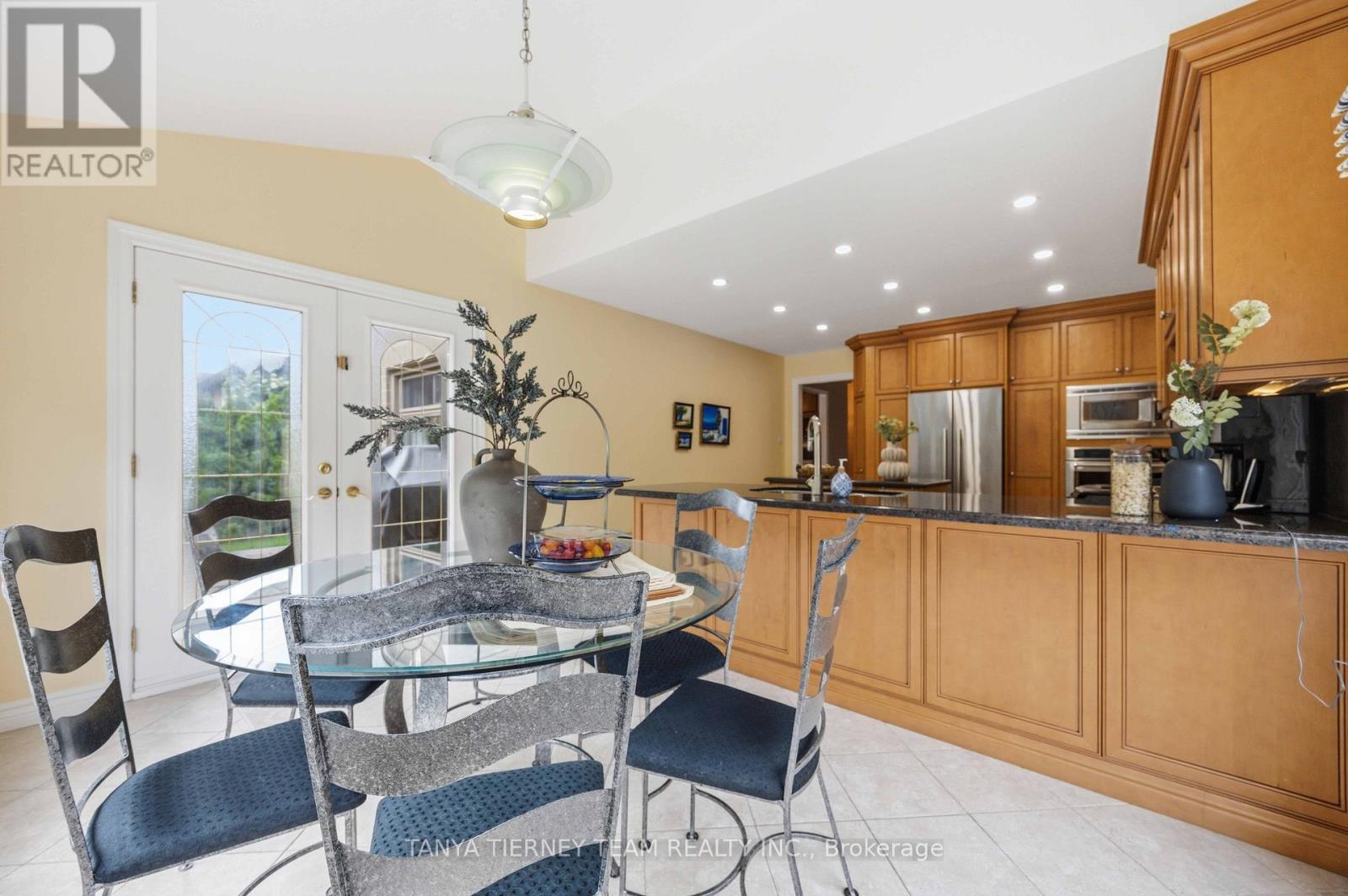 1255 Abbey Road, Pickering, Ontario  L1X 1W3 - Photo 14 - E13438670
