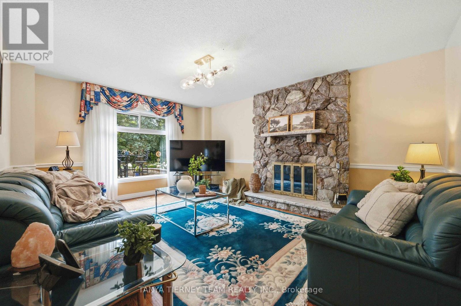 1255 Abbey Road, Pickering, Ontario  L1X 1W3 - Photo 15 - E13438670