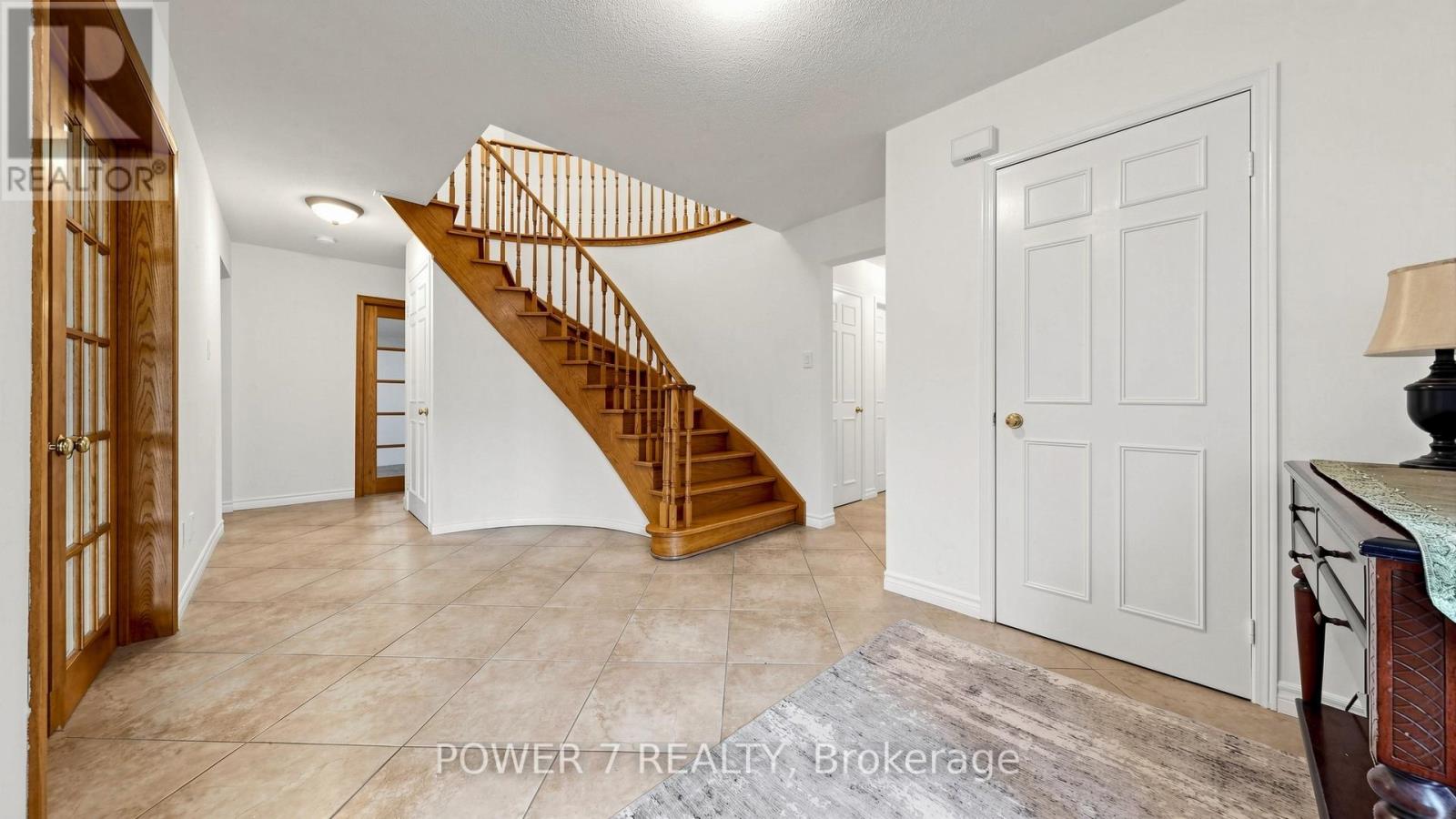 71 Canterbury Court, Richmond Hill, Ontario  L4C 8E7 - Photo 19 - N13438768