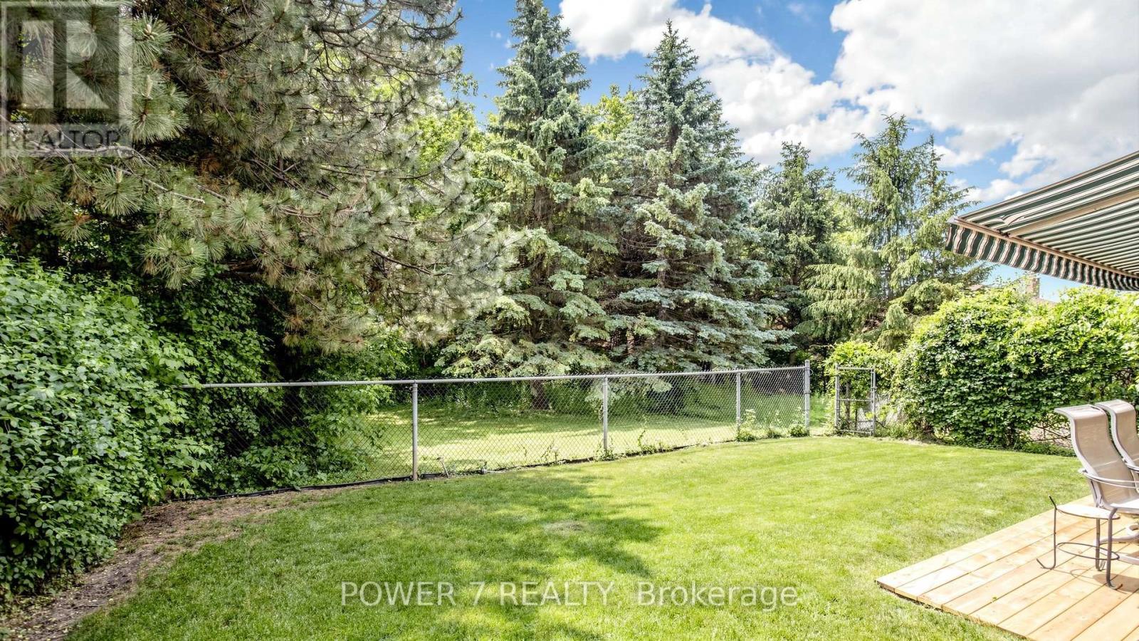 71 Canterbury Court, Richmond Hill, Ontario  L4C 8E7 - Photo 41 - N13438768