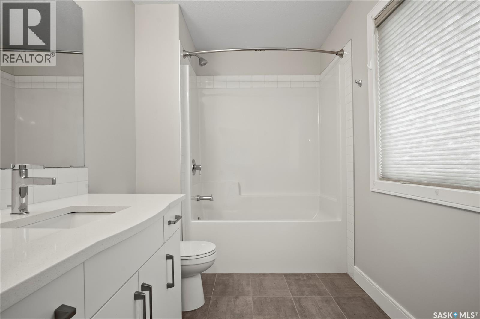 3312 Crosbie Crescent, Regina, Saskatchewan  S4V 3S4 - Photo 26 - SK038997