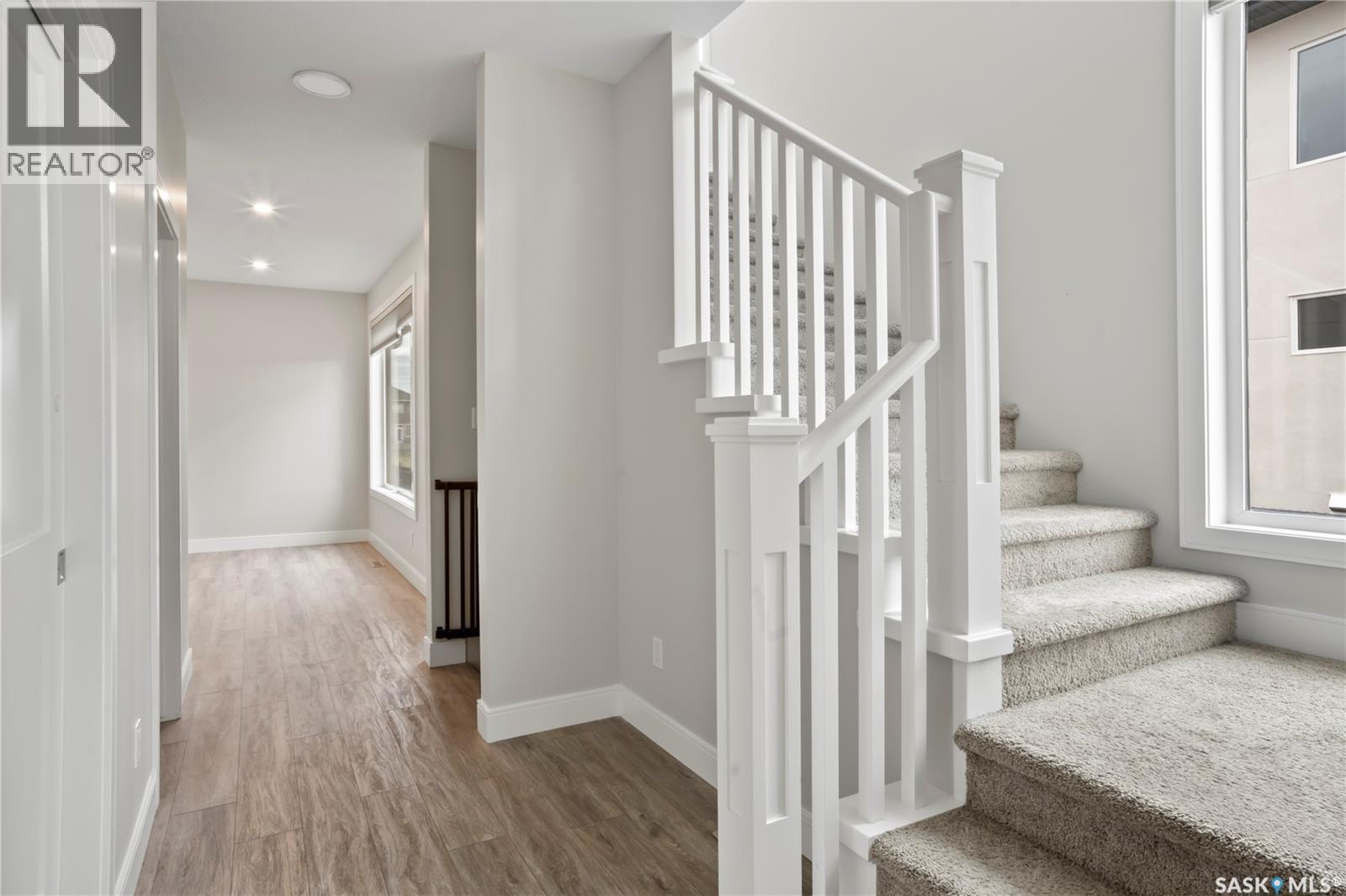 3312 Crosbie Crescent, Regina, Saskatchewan  S4V 3S4 - Photo 4 - SK038997