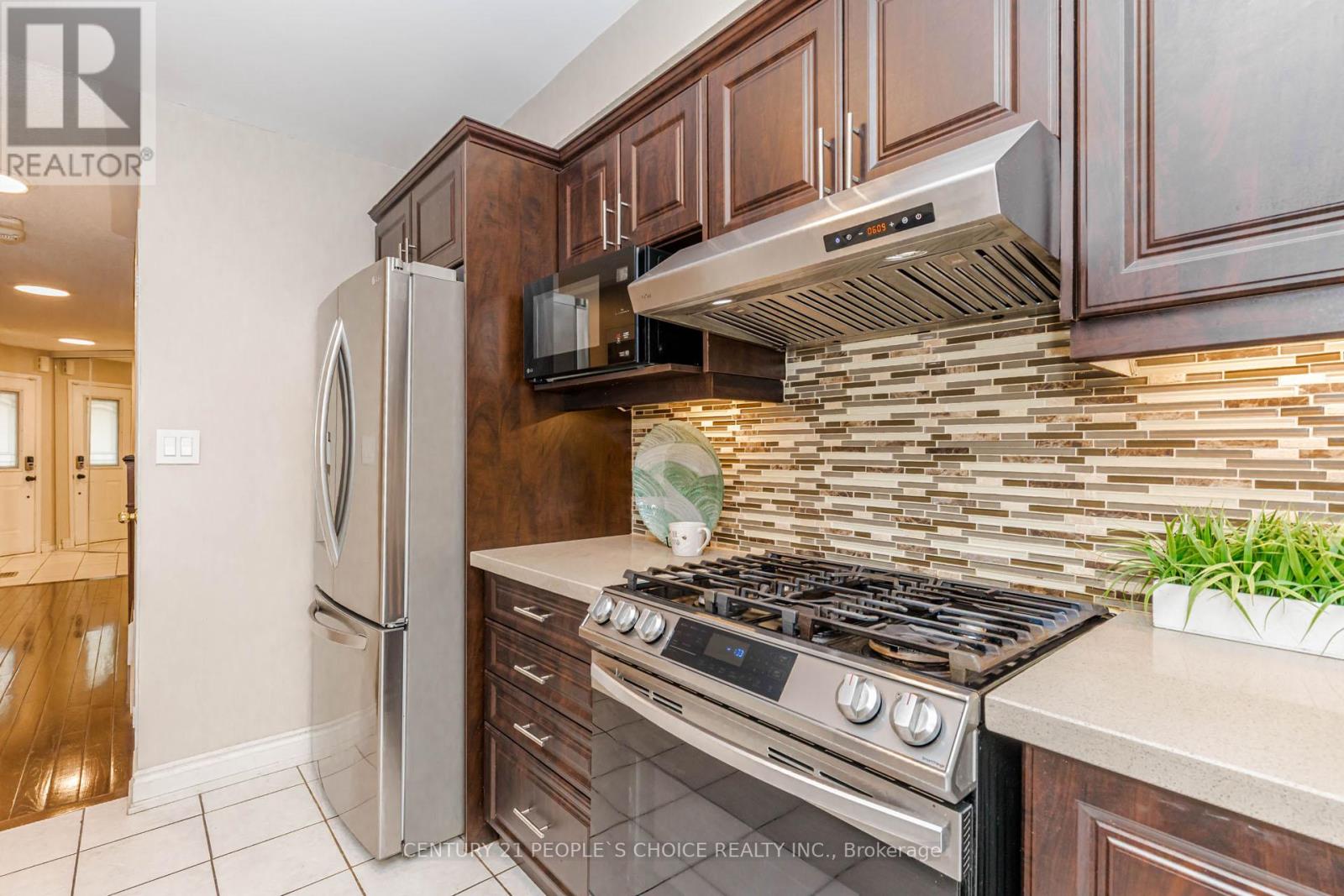5889 Stonebriar Crescent, Mississauga, Ontario  L5V 2T7 - Photo 13 - W13438532