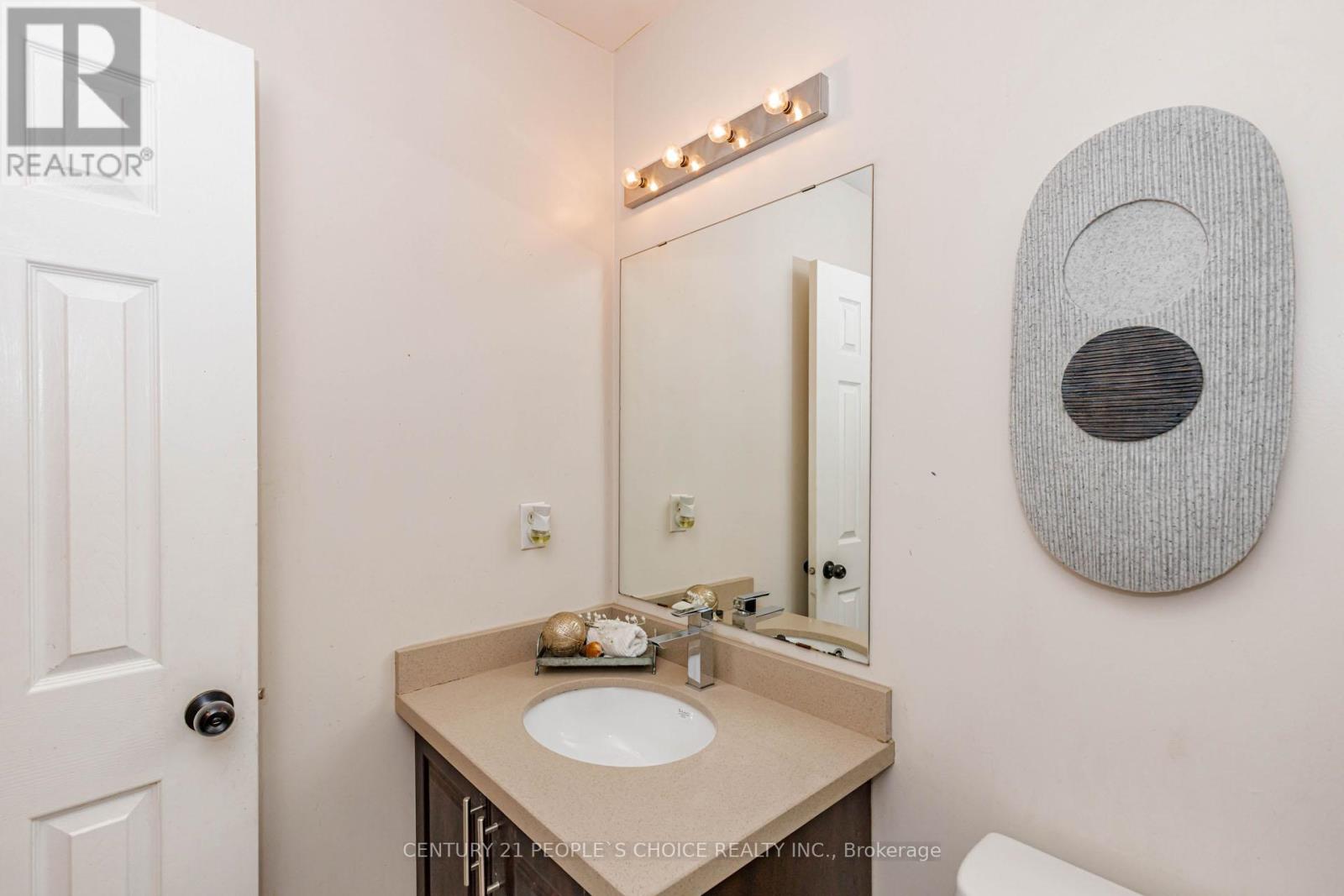 5889 Stonebriar Crescent, Mississauga, Ontario  L5V 2T7 - Photo 32 - W13438532