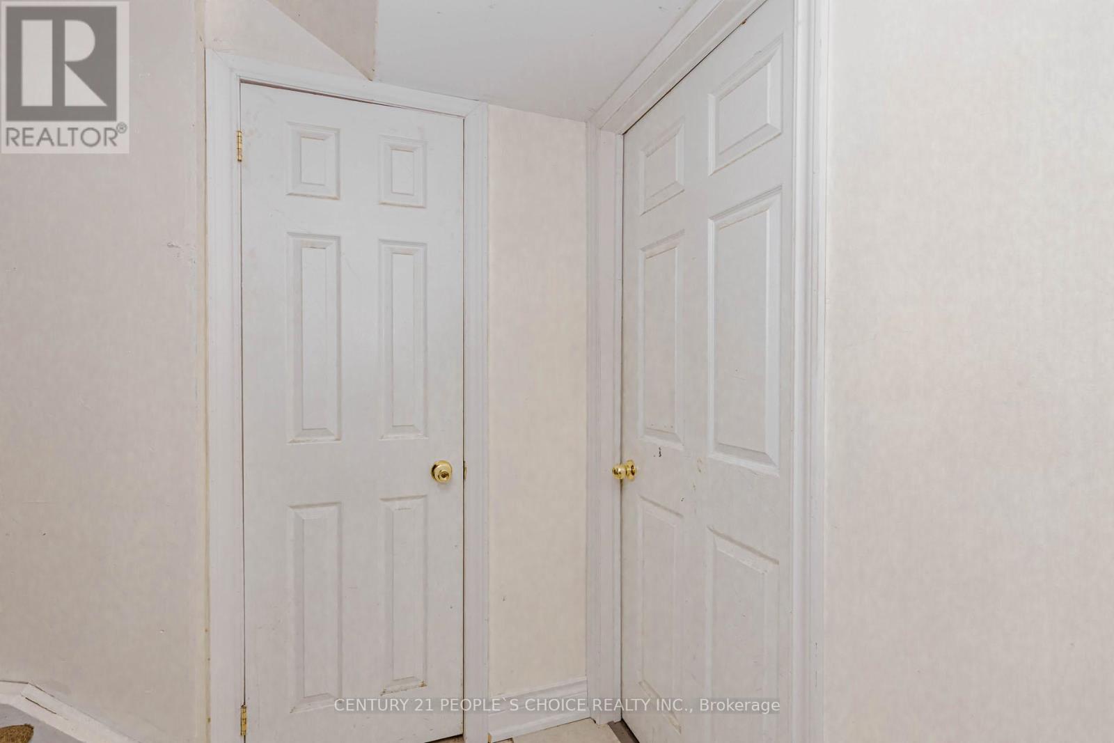 5889 Stonebriar Crescent, Mississauga, Ontario  L5V 2T7 - Photo 39 - W13438532